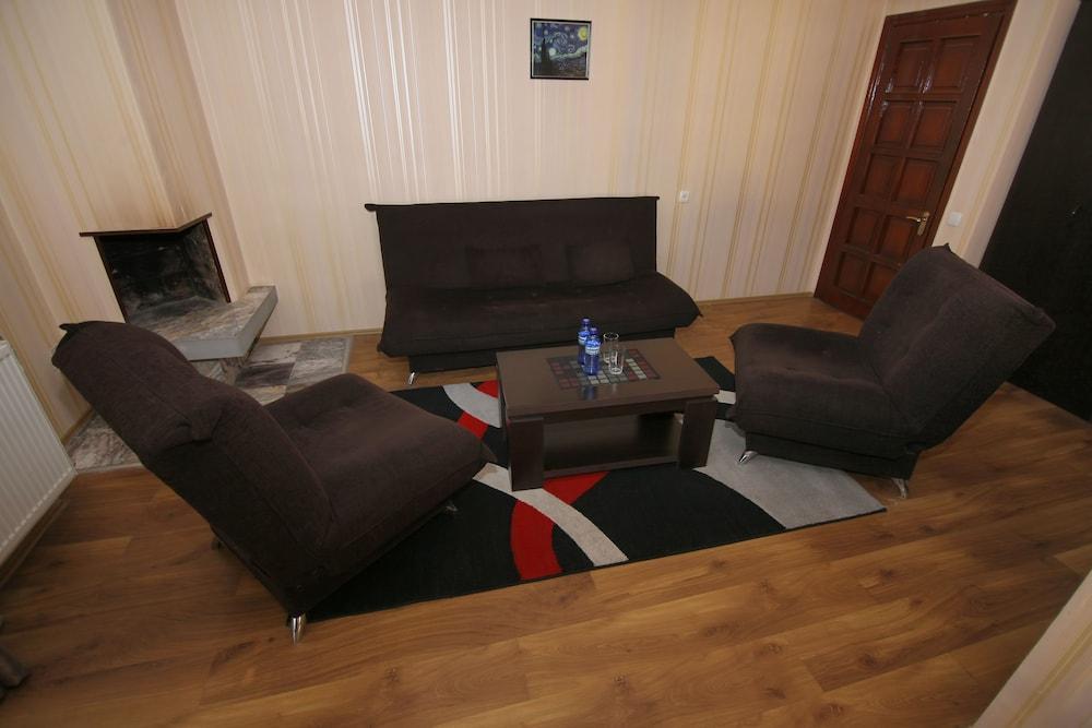 Hotel Well Inn Tbilisi Luaran gambar