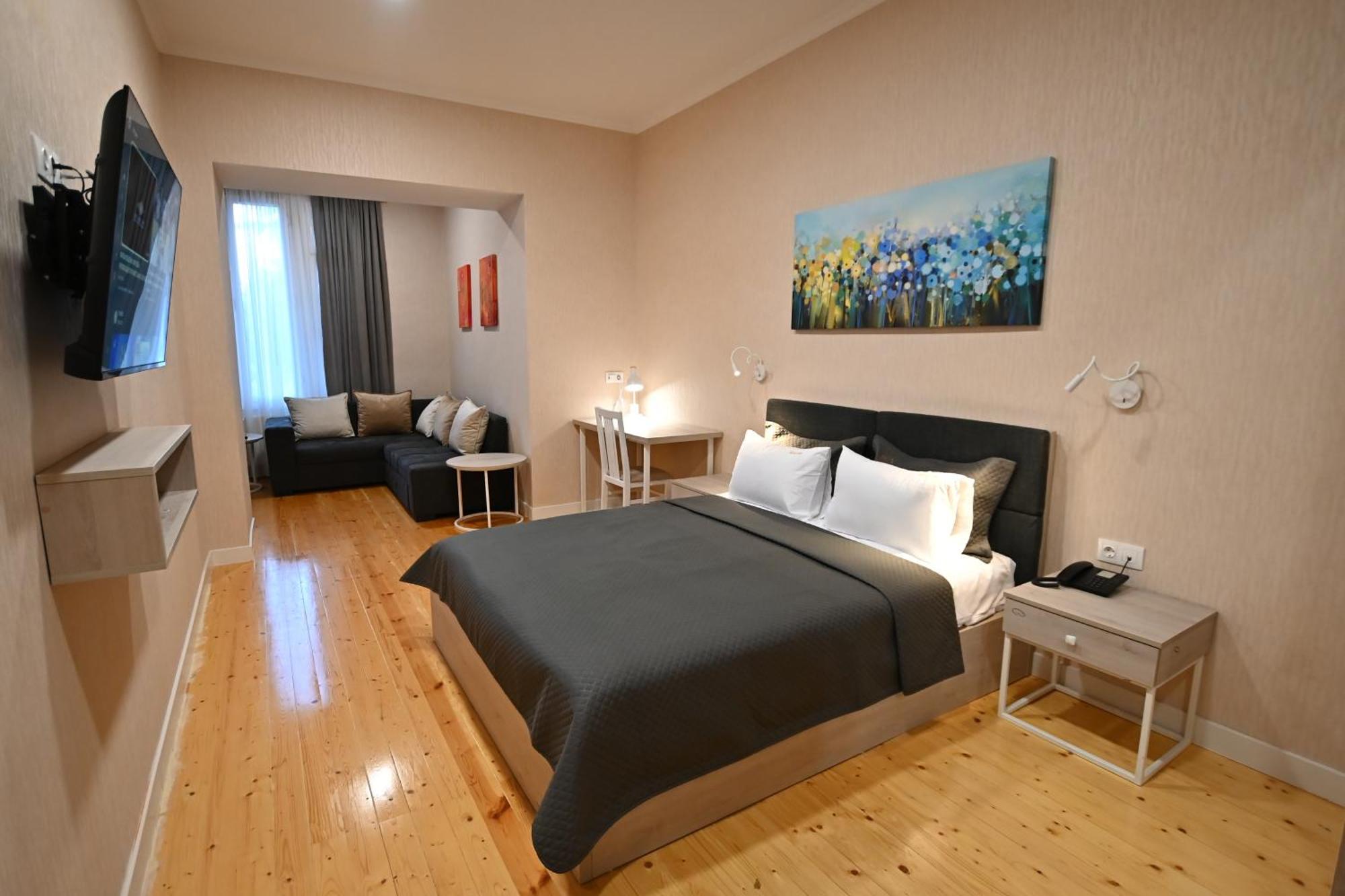 Hotel Well Inn Tbilisi Luaran gambar