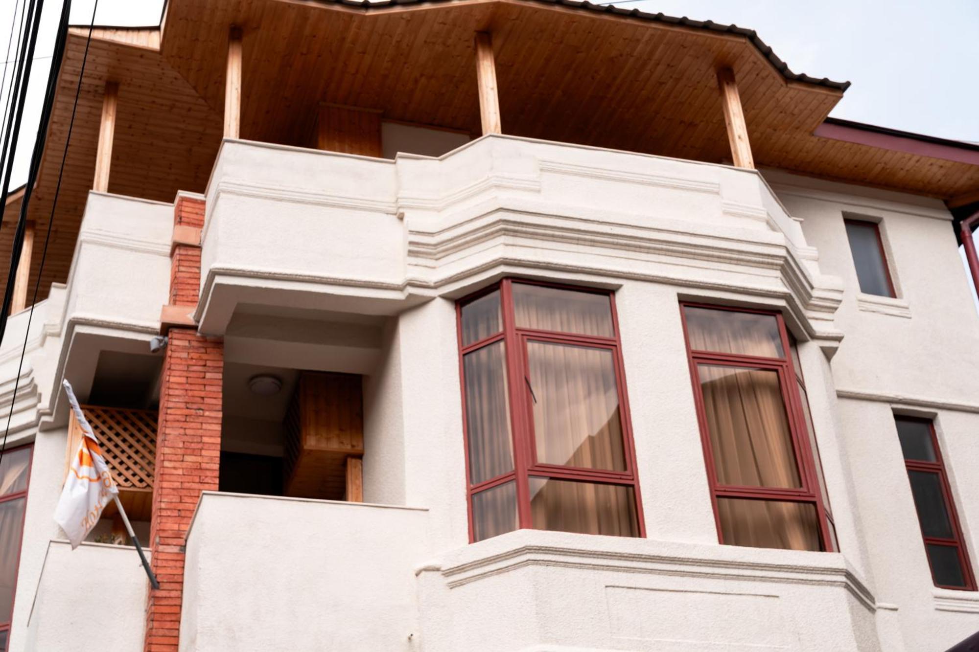 Hotel Well Inn Tbilisi Luaran gambar