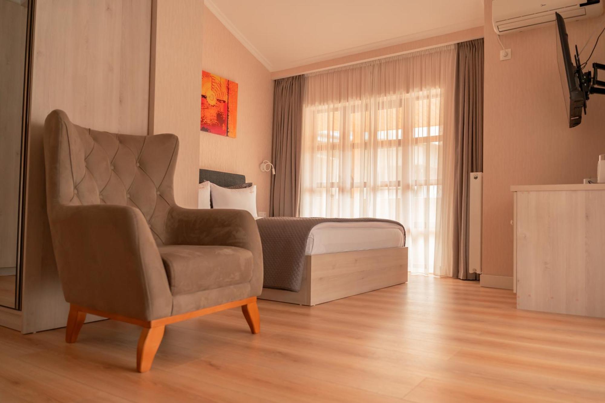 Hotel Well Inn Tbilisi Luaran gambar