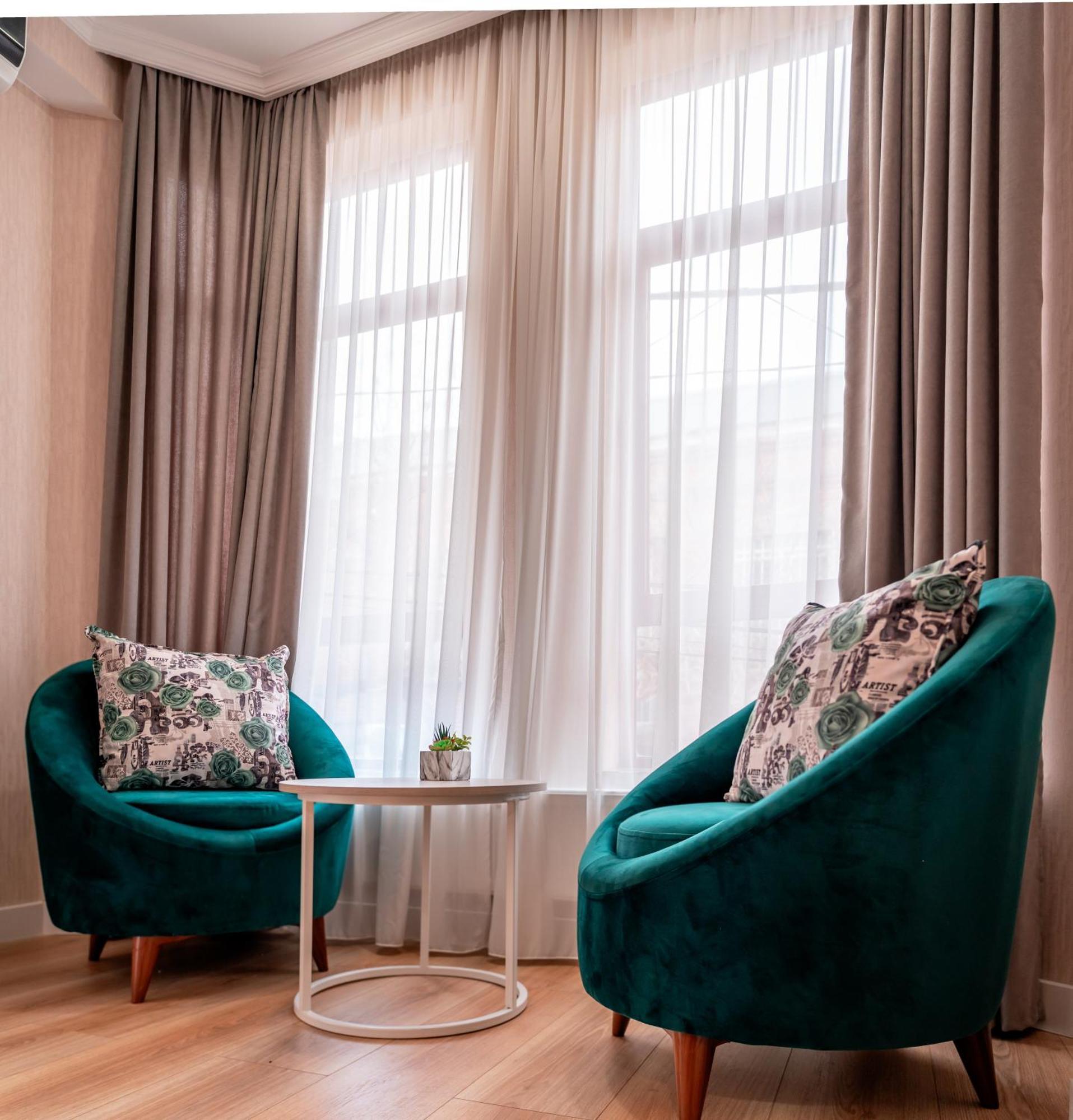 Hotel Well Inn Tbilisi Luaran gambar
